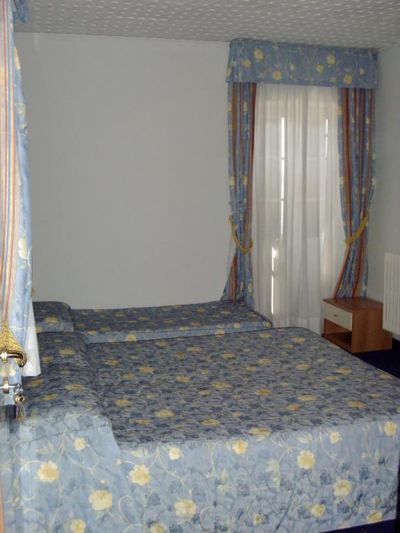 Hotel Beata Giovannina Verbania Ruang foto